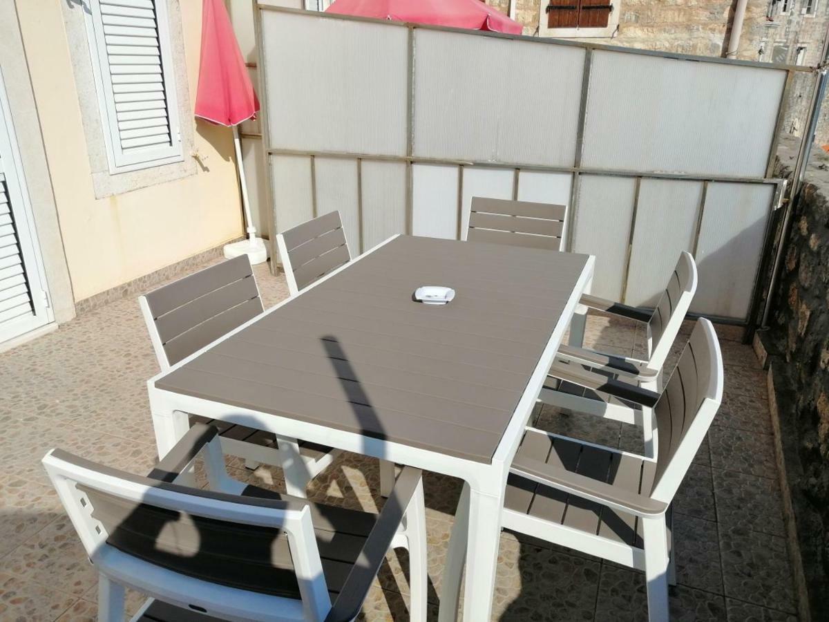 R-Club Old Town Apartments Budua Esterno foto